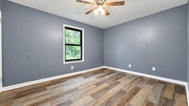 Building Photo - 564 Evergreen Terrace