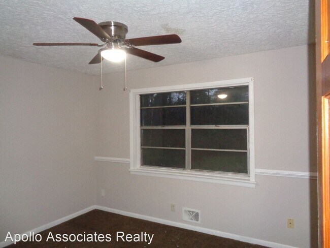 Building Photo - 3 br, 1.5 bath House - 716 Skipper Drive