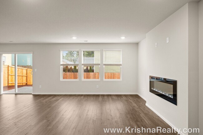 Building Photo - Beautiful NEW CONSTRUCTION 4 Bedroom 2.5 B...