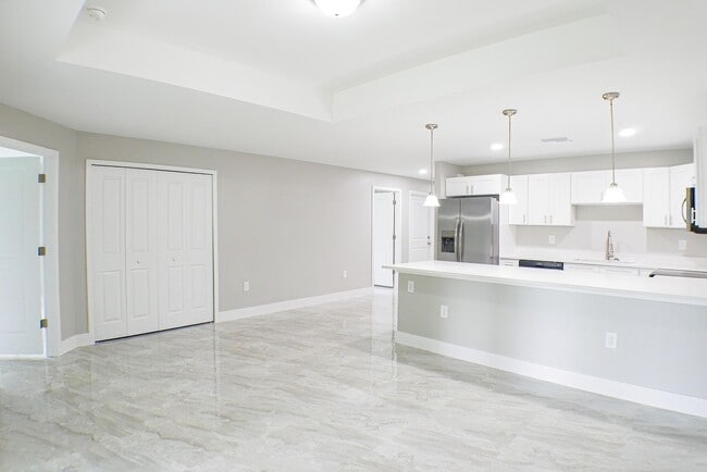 Building Photo - Brand New Duplex 2024 3 beds 2 baths with ...
