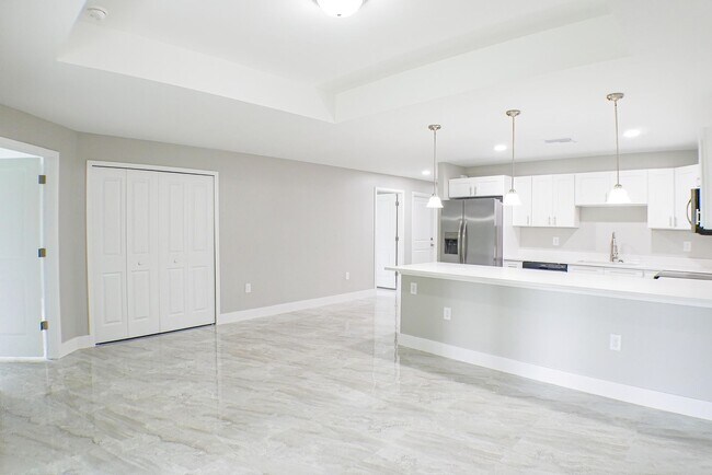 Foto del edificio - Brand New Duplex 2024 3 beds 2 baths with ...