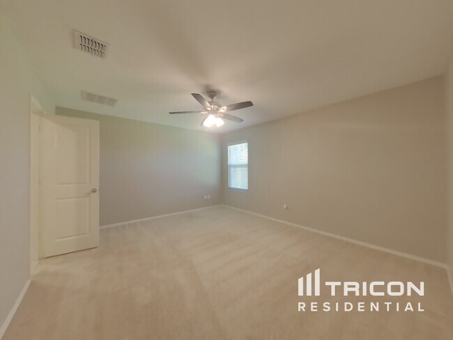 Foto del edificio - 1612 Clairborne Ct