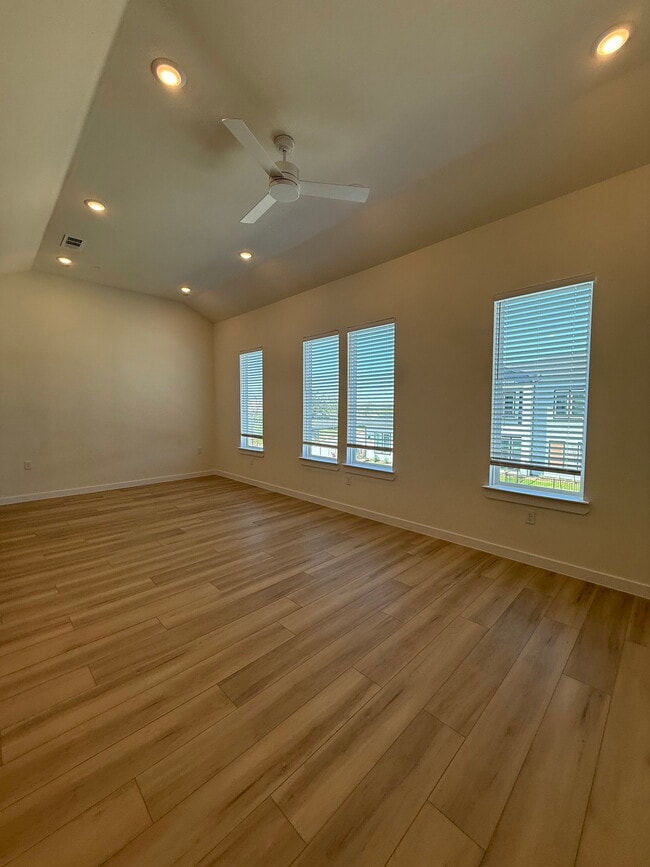Building Photo - 8030 Co Rd 110
