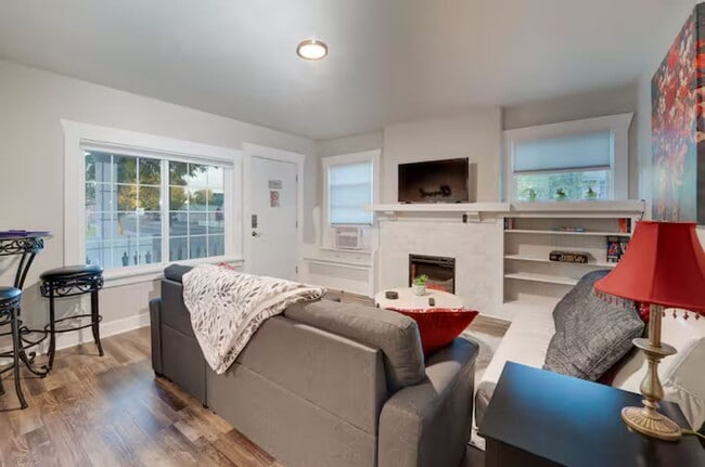 Building Photo - TheSuiteOne @ The Garland Suites (Furnished)