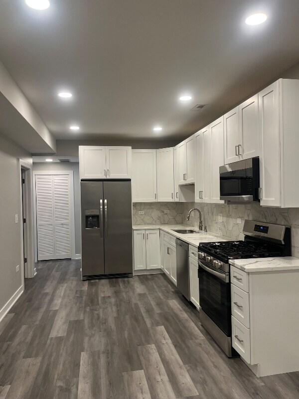 Foto del edificio - 8106 S Langley Ave