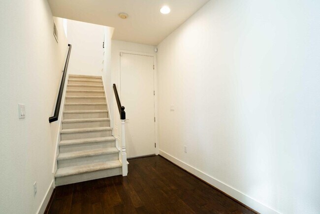 Building Photo - 4248 Rickeys Way