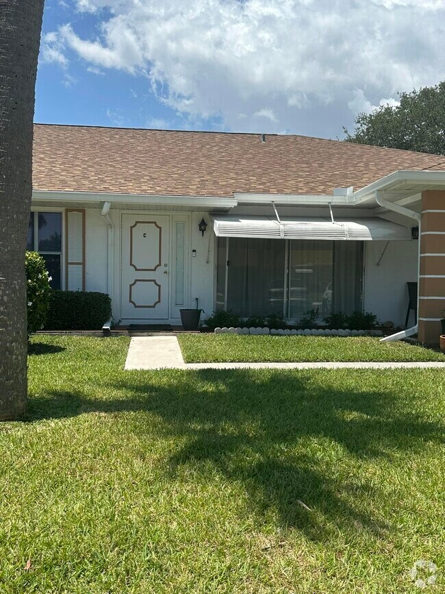 Building Photo - 933 Savannas Point Dr