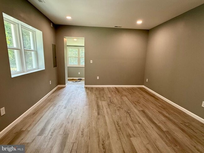 Foto del edificio - 4001 N Lakeshore Dr