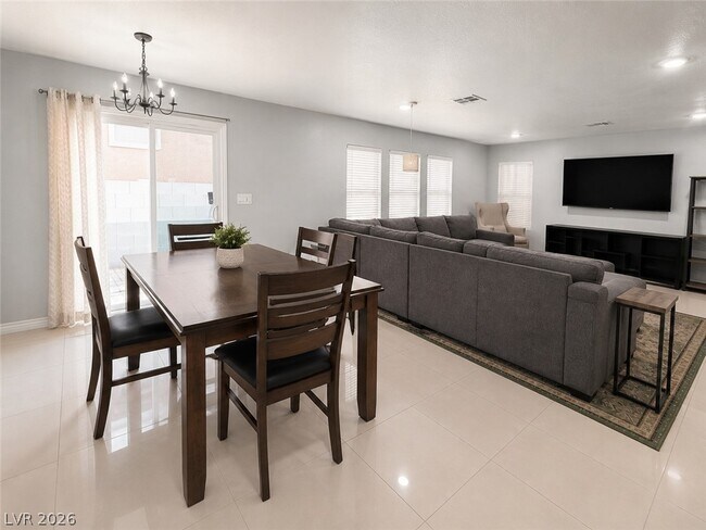 Foto del edificio - 125 Copper Pine Ave