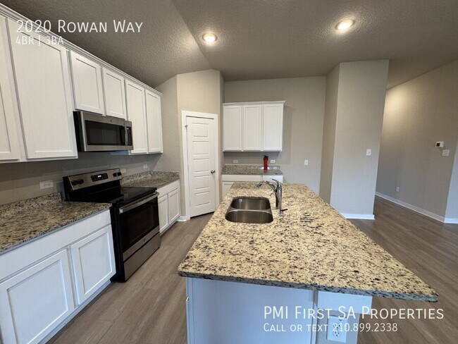 Building Photo - 2020 Rowan Wy