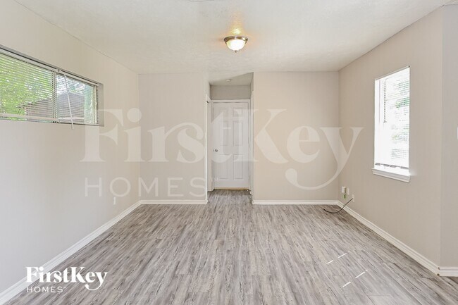 Building Photo - 712 McCardell Dr