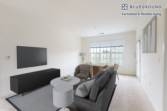 Foto del edificio - 80 N Central Ave