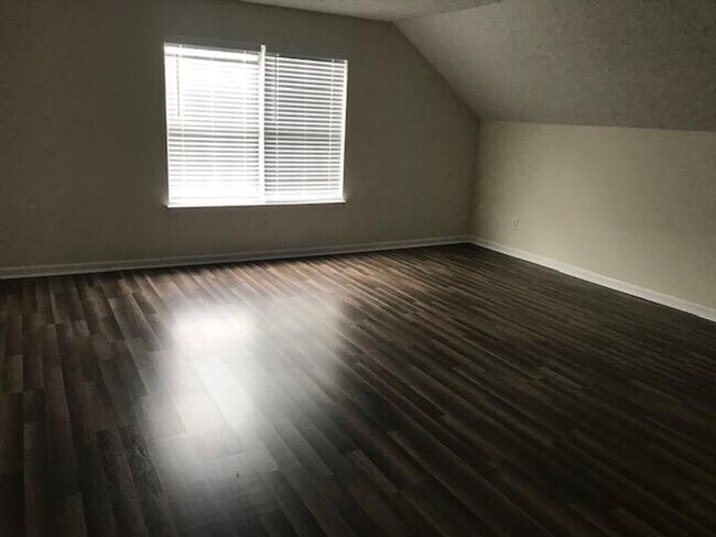Foto del edificio - Spacious 3 Bed/2.5 Bath Home in Prime Mount Juliet Location