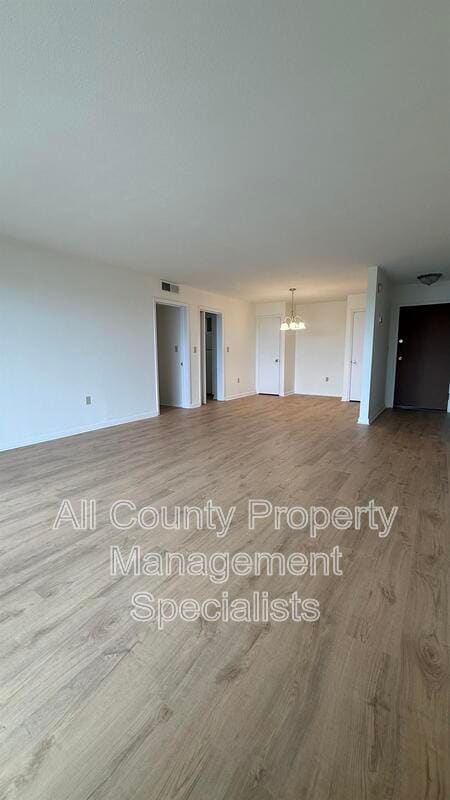 Building Photo - 1825 St Julian Pl