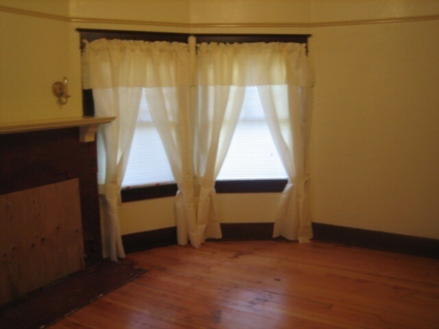 Building Photo - 2Bd/1Ba Single Story Home - Available Soon!