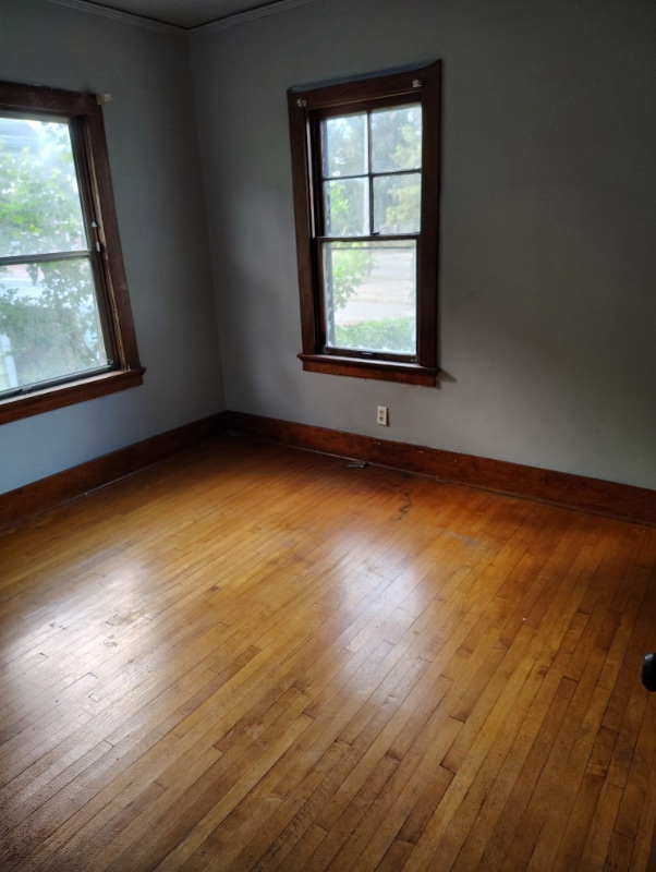 Building Photo - 1121 E Ash St