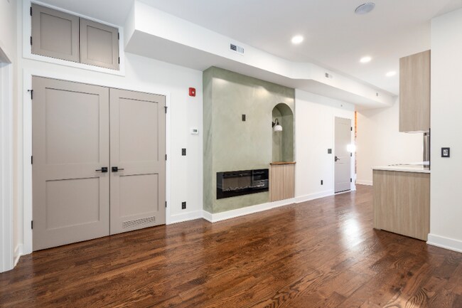 Building Photo - 1613 N 33rd St