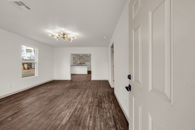 Foto del edificio - 1017 W Newton St