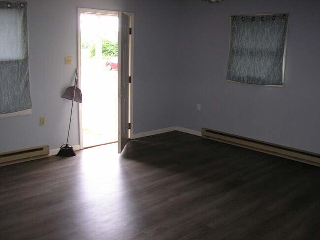 Foto del edificio - 3812 Charlie Moran Hwy