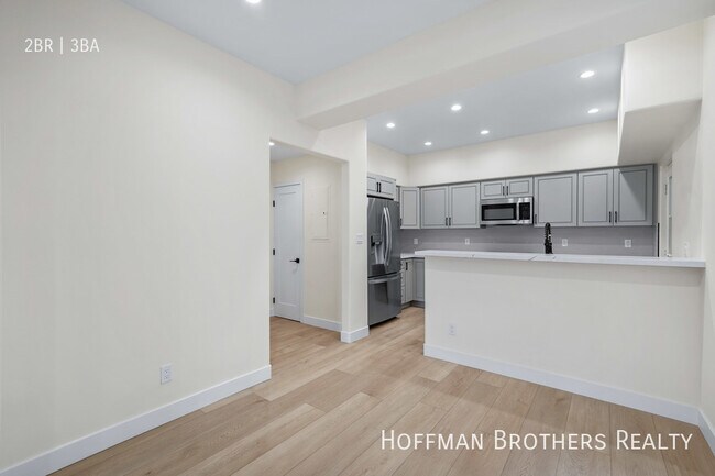 Building Photo - 916 Hilldale Ave West Hollywood, CA 90069