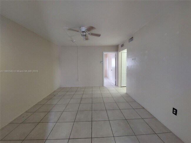 Foto del edificio - 5801 NE 18th Ave