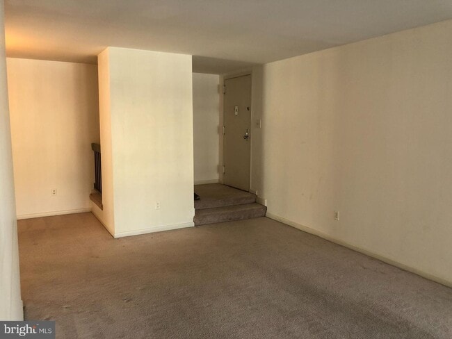 Foto del edificio - 11208 Chestnut Grove Square