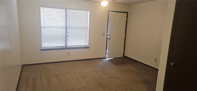 Photo - 635 Whitham Ave Apartment