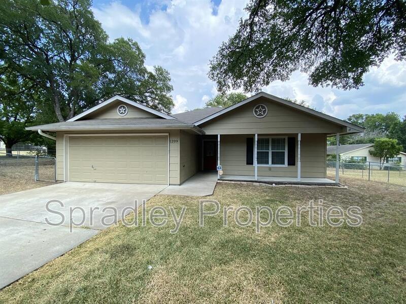Primary Photo - 1209 N Blair St