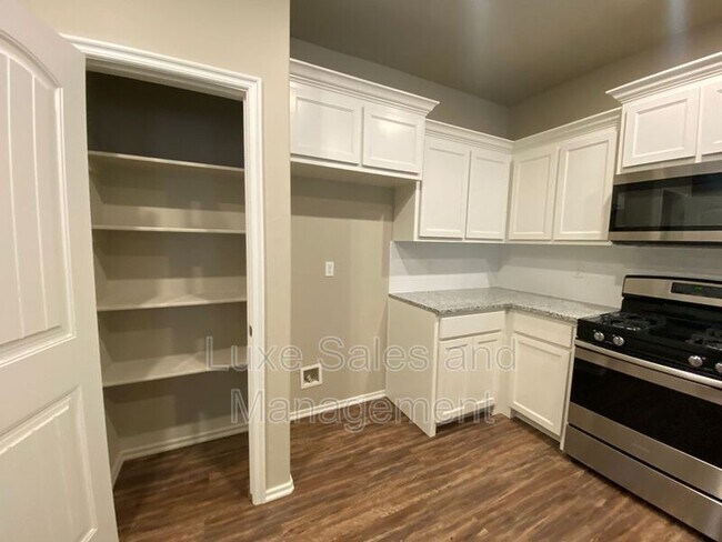 Photo - 10920 NW 119th St House