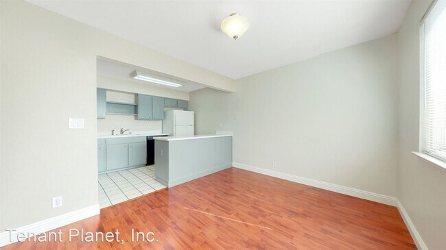 Building Photo - 2 br, 1 bath House - 5485 Sean Circle Unit 94