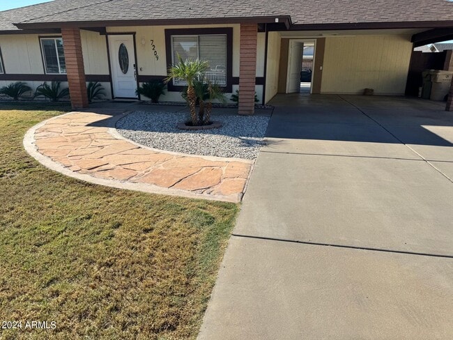 Foto del edificio - 7209 W Luke Ave