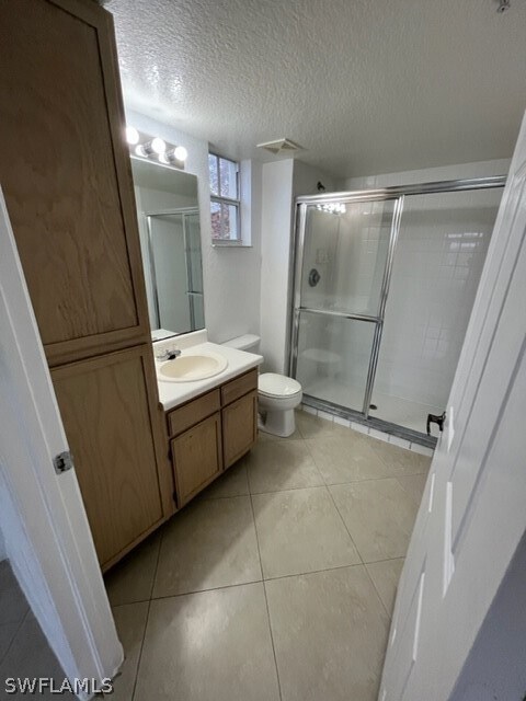 One of the 2 bathrooms - 4690 Saint Croix Ln