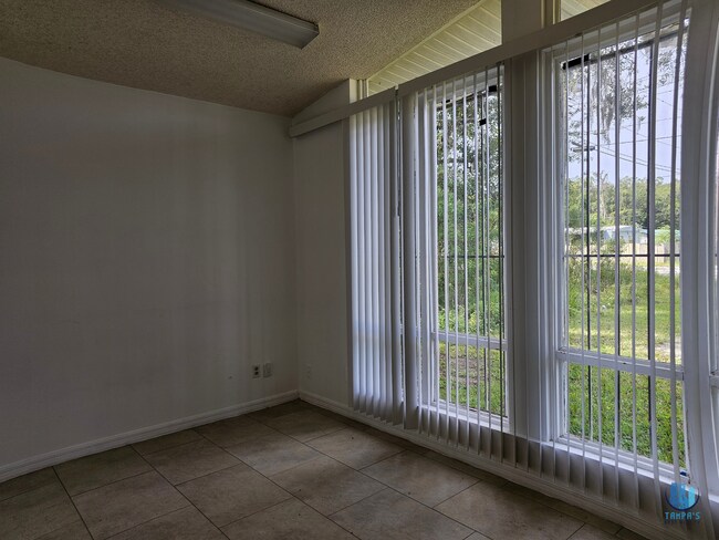 Foto del edificio - 4 Bed | 1.5 Bath Home for Rent in Lakeland *Available Now*