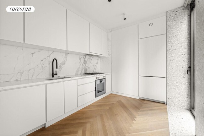 Foto del edificio - 16 W 40th St