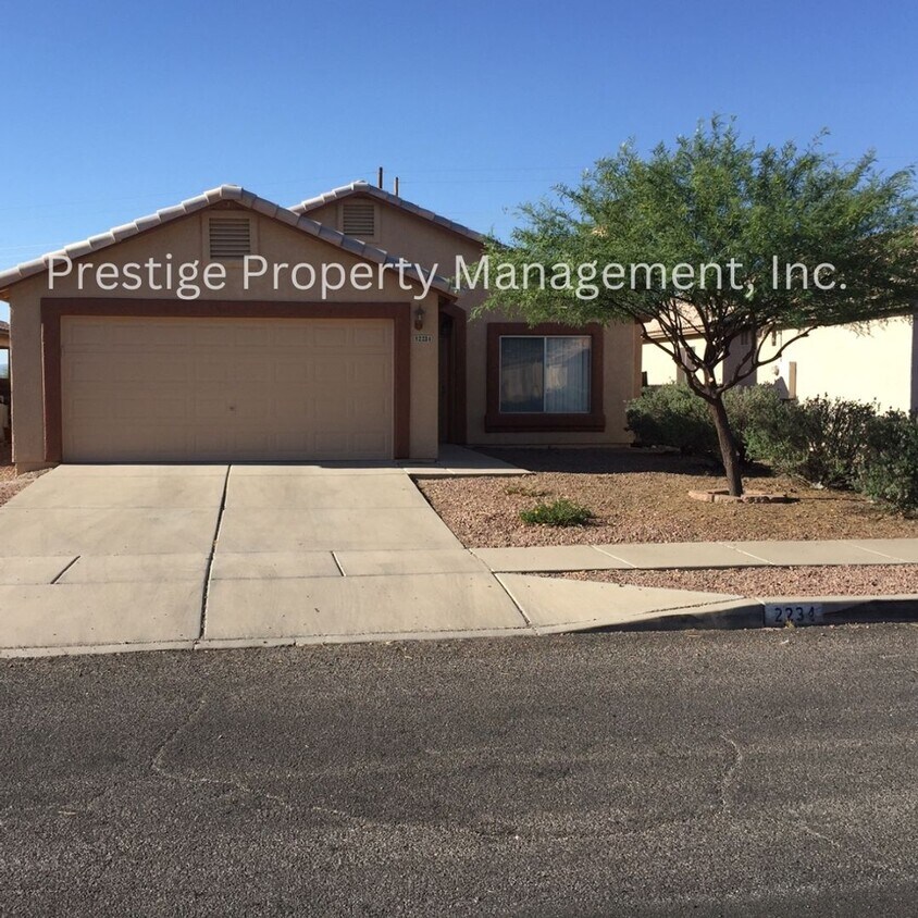 Primary Photo - 3BD/2BA Westside home with Gas Fireplace!!