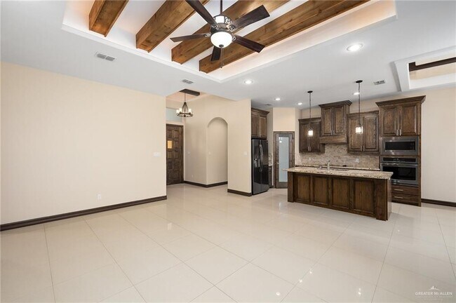 Foto del edificio - 16 N 36th St