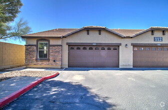Building Photo - 2725 E Mine Creek Rd