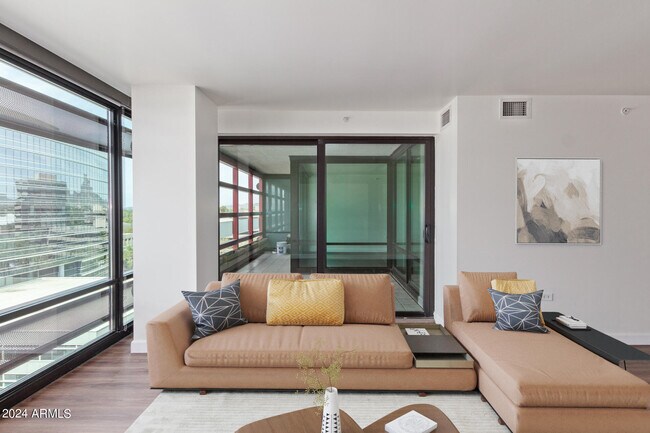 Foto del edificio - 4808 N 24th St