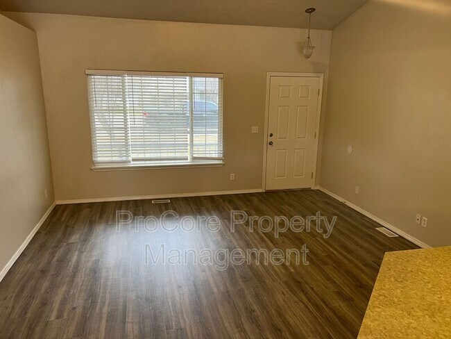 Building Photo - 2719 Carnegie St