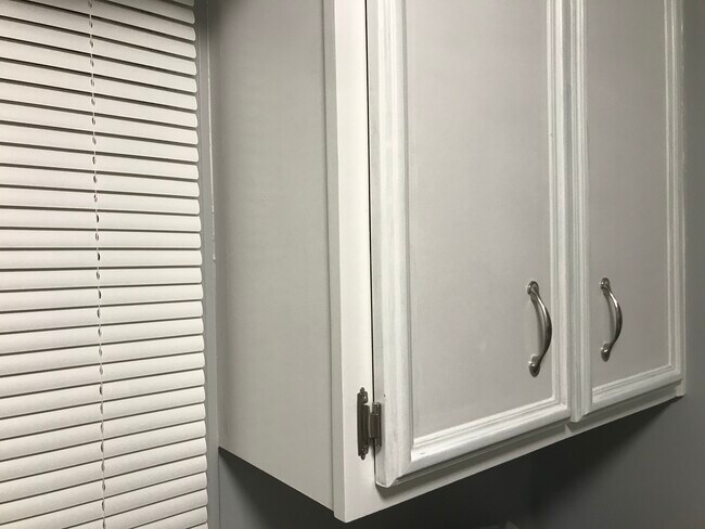 New blinds and new cabinet hardware. - 224 Oxford Plz