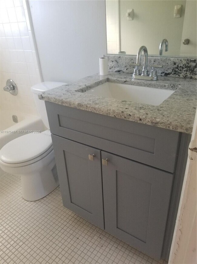 Foto del edificio - 3090 Coral Springs Dr