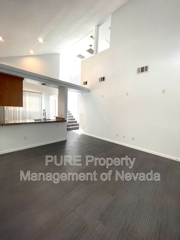 Foto del edificio - 7556 Alexander Hill St