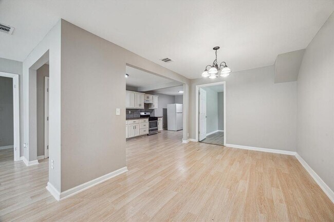 Foto del edificio - 5902 Southington St