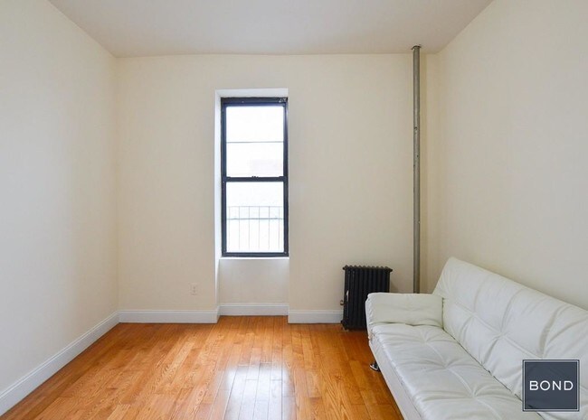 Foto del edificio - 3 bedroom in NEW YORK TN 10027