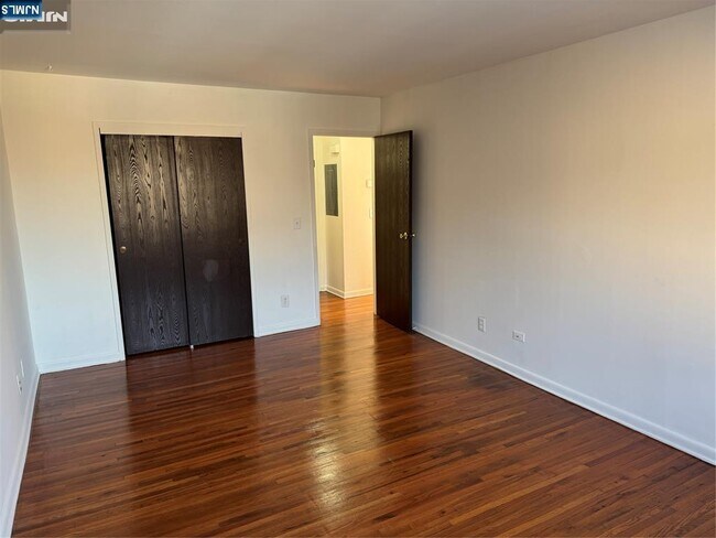 Foto del edificio - 107 Bellgrove Dr