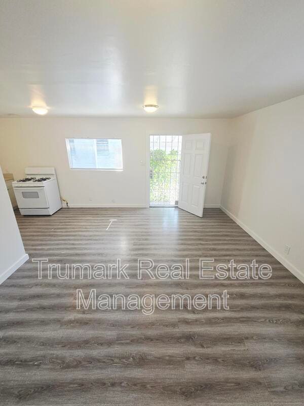 Foto del edificio - 1020 S Gerhart Ave
