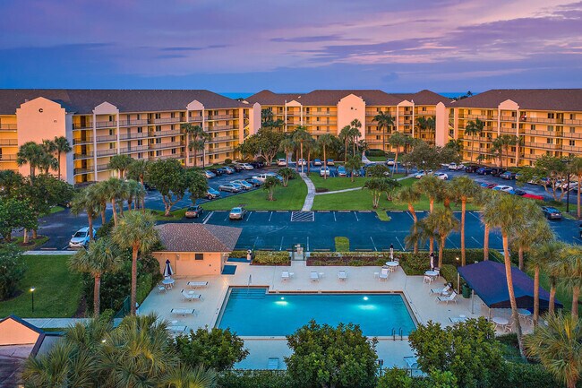 Foto del edificio - 275 Palm Ave