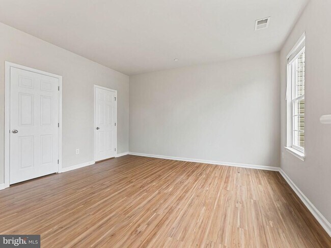 Building Photo - 1126 Munyon Dr