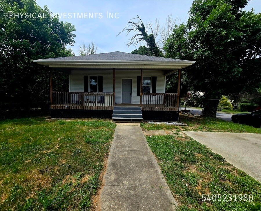 Primary Photo - 1547 Riverdale Rd SE