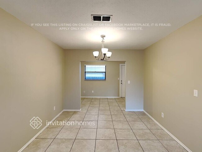 Foto del edificio - 2302 Windsor Oaks Ave